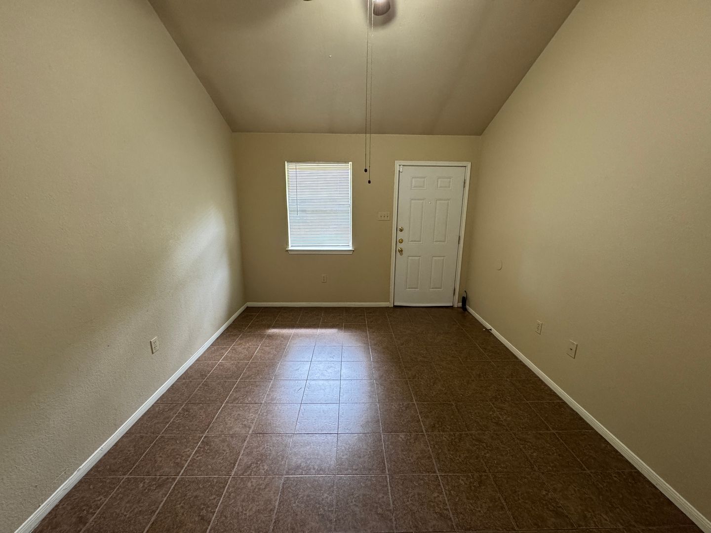 Building Photo - 310 W Washington Ave