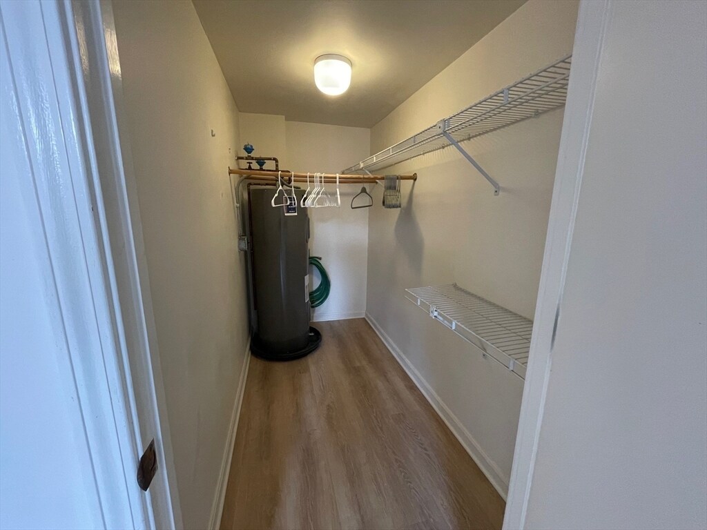 Building Photo - 85 Brainerd Rd