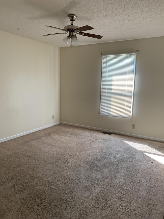 Building Photo - 1928 Timberline Cir