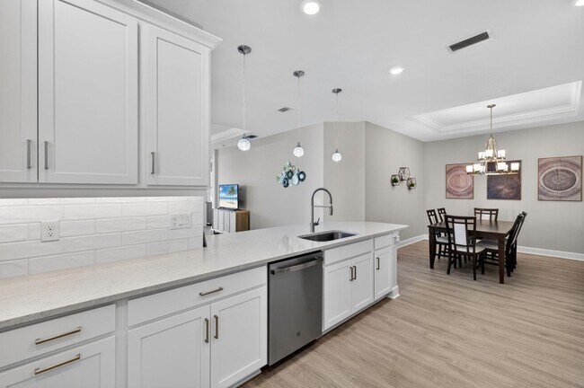 Building Photo - 15641 Gavello St