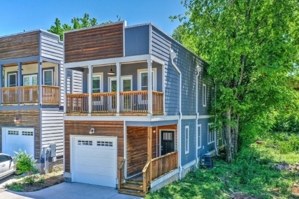 Building Photo - 324 Queen Ave