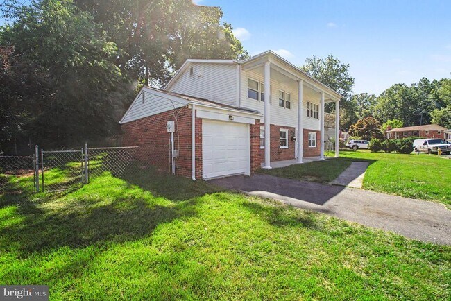 Building Photo - 4522 Glendale Rd