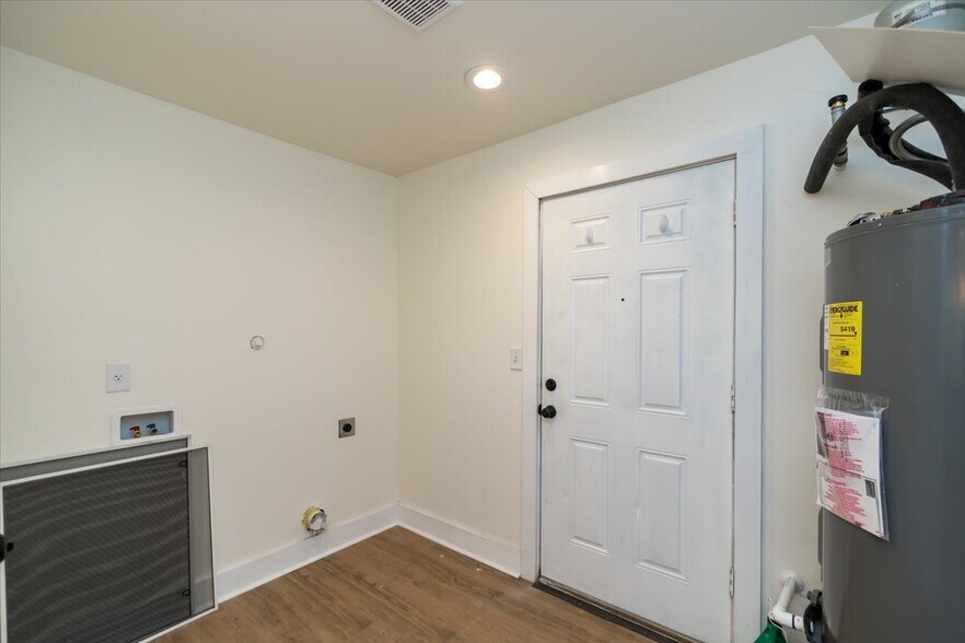 Building Photo - 725 Westfall Ave