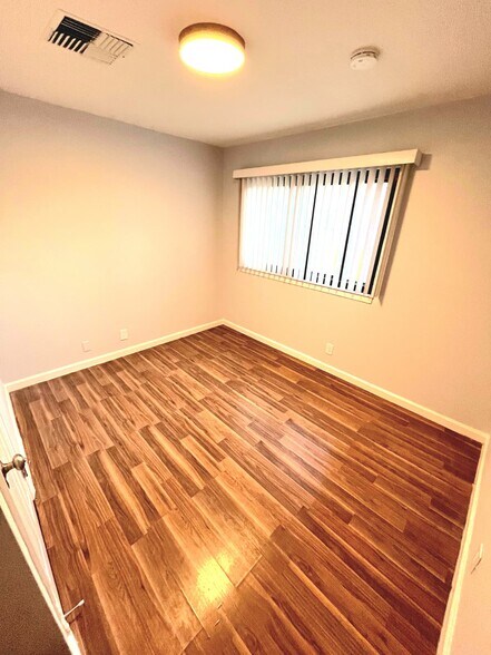 Bed room1 - 960 Clyde Ave
