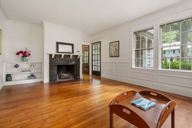 Building Photo - 81 Avalon Rd