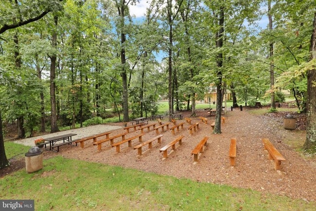 Building Photo - 2846 Chablis Cir
