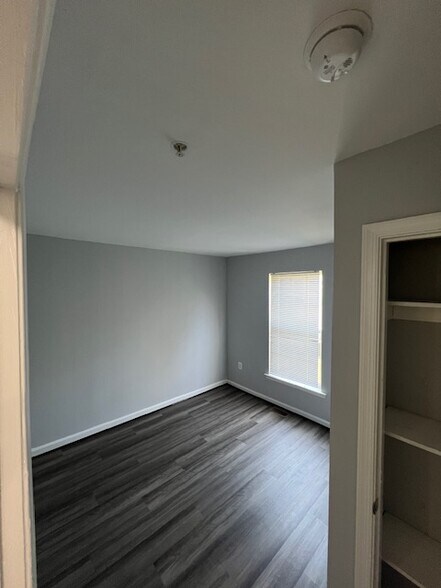 bd 1 - 4801 Waltonshire Cir