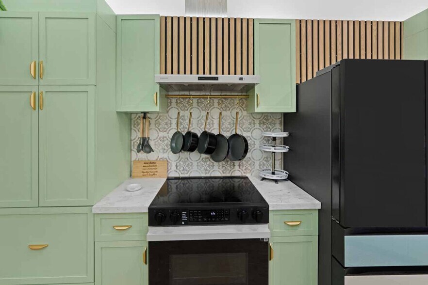 Building Photo - 7071 SW 20th St