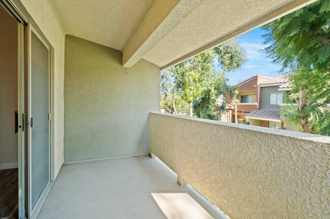 Building Photo - 424 Tava Ln