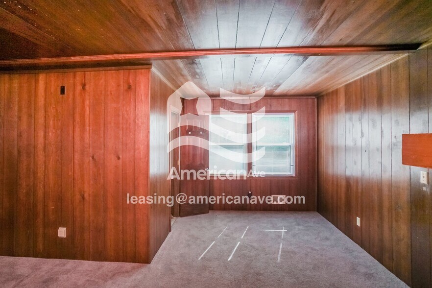 Building Photo - 1021 Old Birch Dr