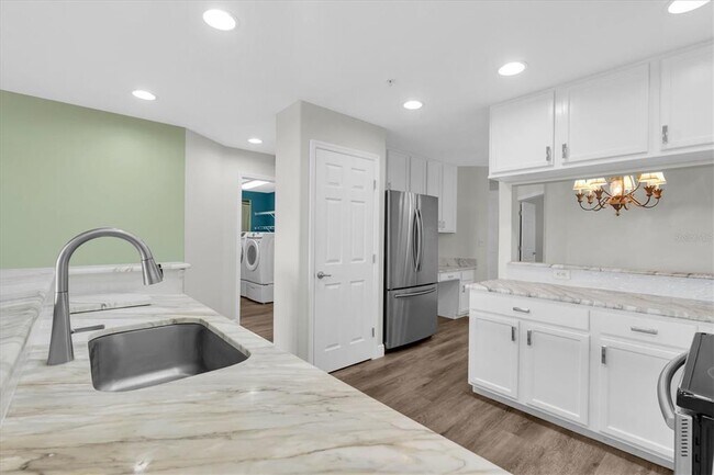 Building Photo - 7296 Marathon Dr