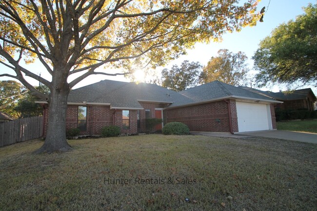 Building Photo - Sun Meadows Four-Bedroom!