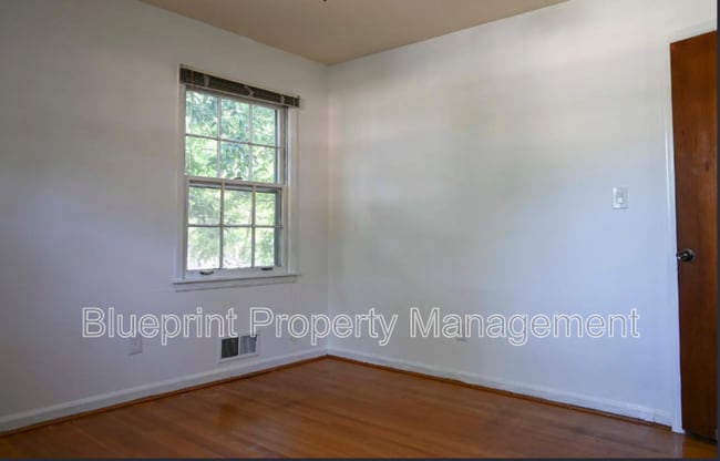 Building Photo - 1316 58th St S