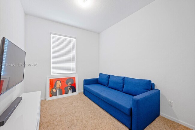 Building Photo - 1106 NW 40th Ter