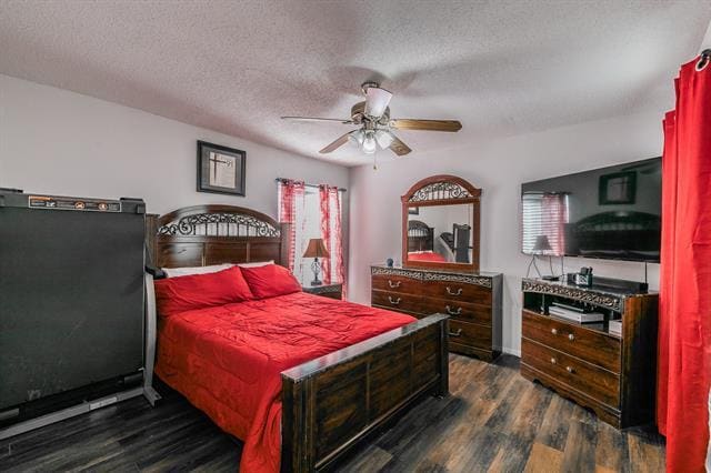 Building Photo - 4535 Alamosa St