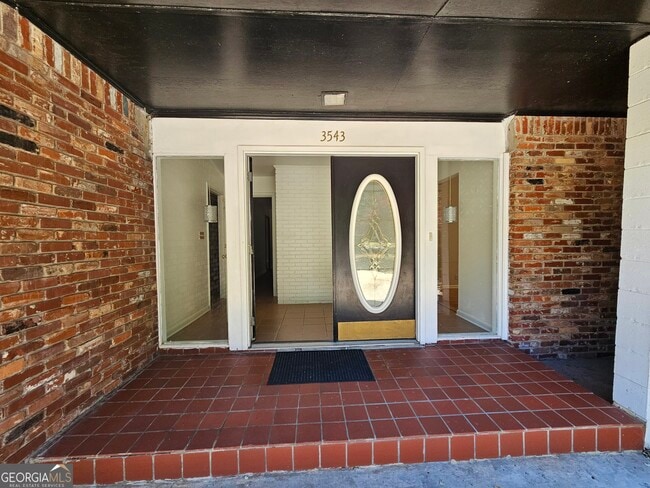 Building Photo - 3543 Cloudland Dr