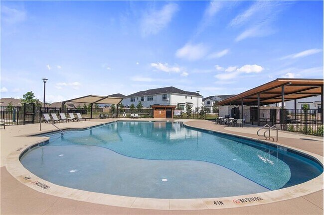 Building Photo - 151 Harvest Meadows Rd