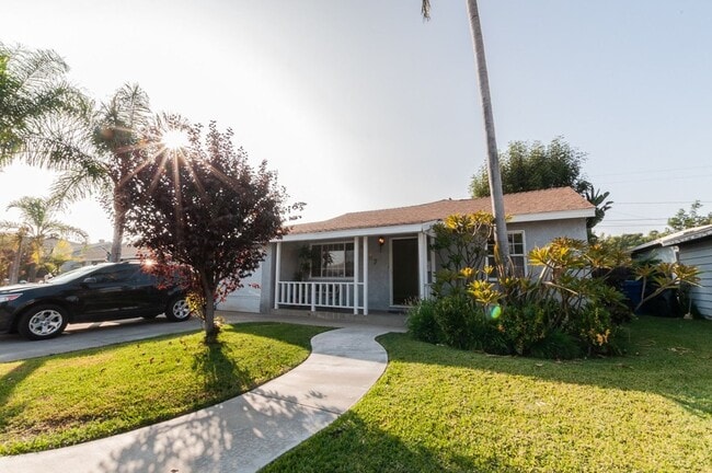 Building Photo - Beautiful single family house for rent