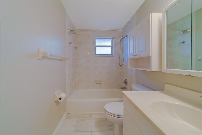 Building Photo - 10451 119th St