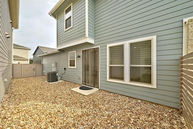 Building Photo - 7503 Lauper Dr