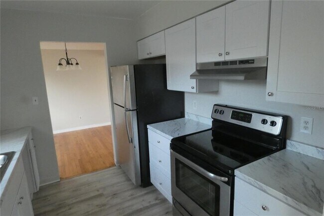 Building Photo - 2580 58th Ave N