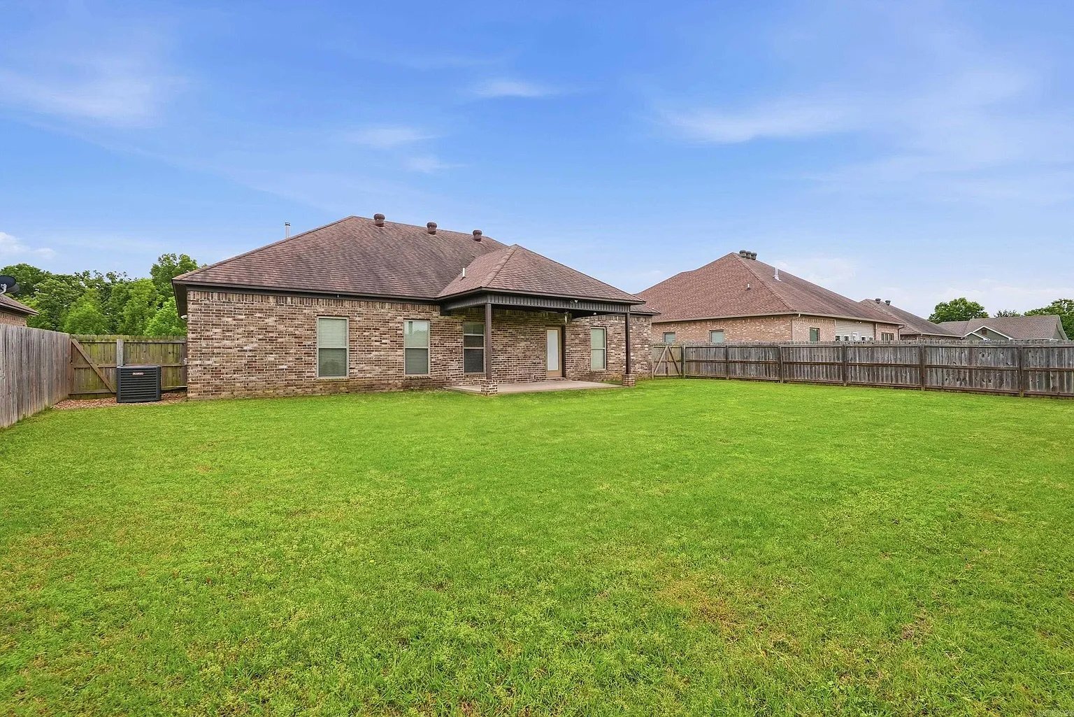 Building Photo - 1220 Andrews Dr
