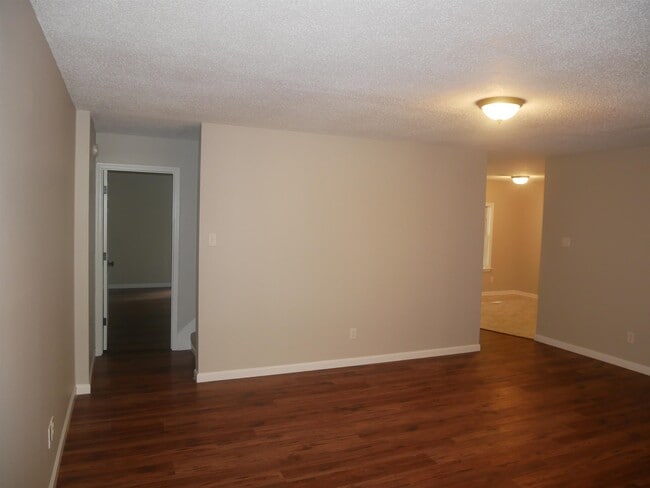 Building Photo - 4651 Addington Dr