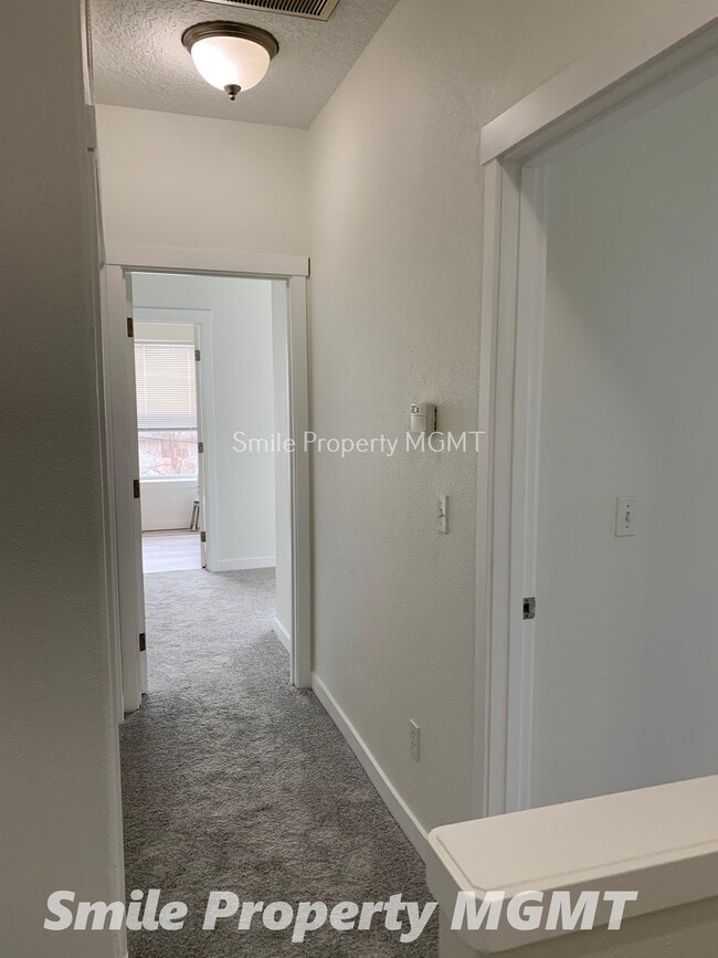 Building Photo - 11217 SE Causey Cir