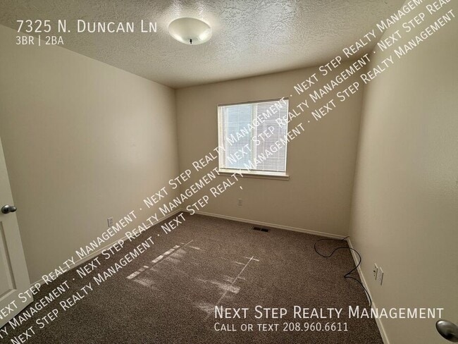 Building Photo - 7325 N Duncan Ln