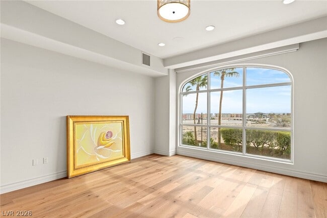 Building Photo - 9101 Alta Dr