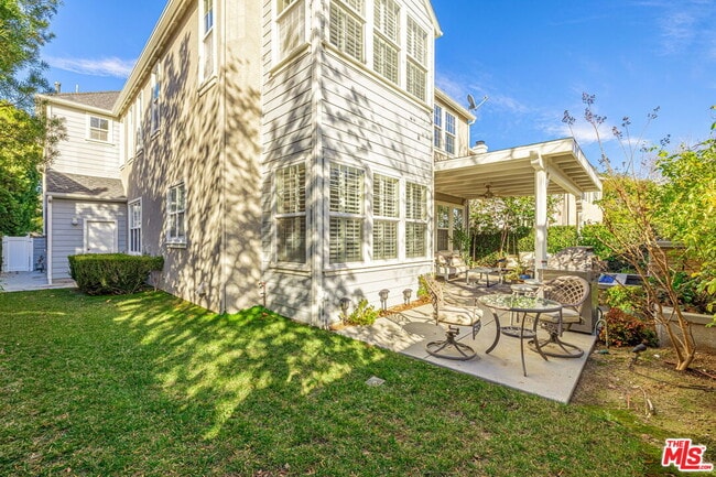 Building Photo - 23810 Bayview Ct