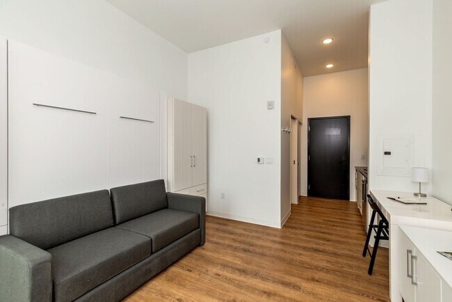 Building Photo - $1,130 | Studio Apartment - Fully Furnishe...