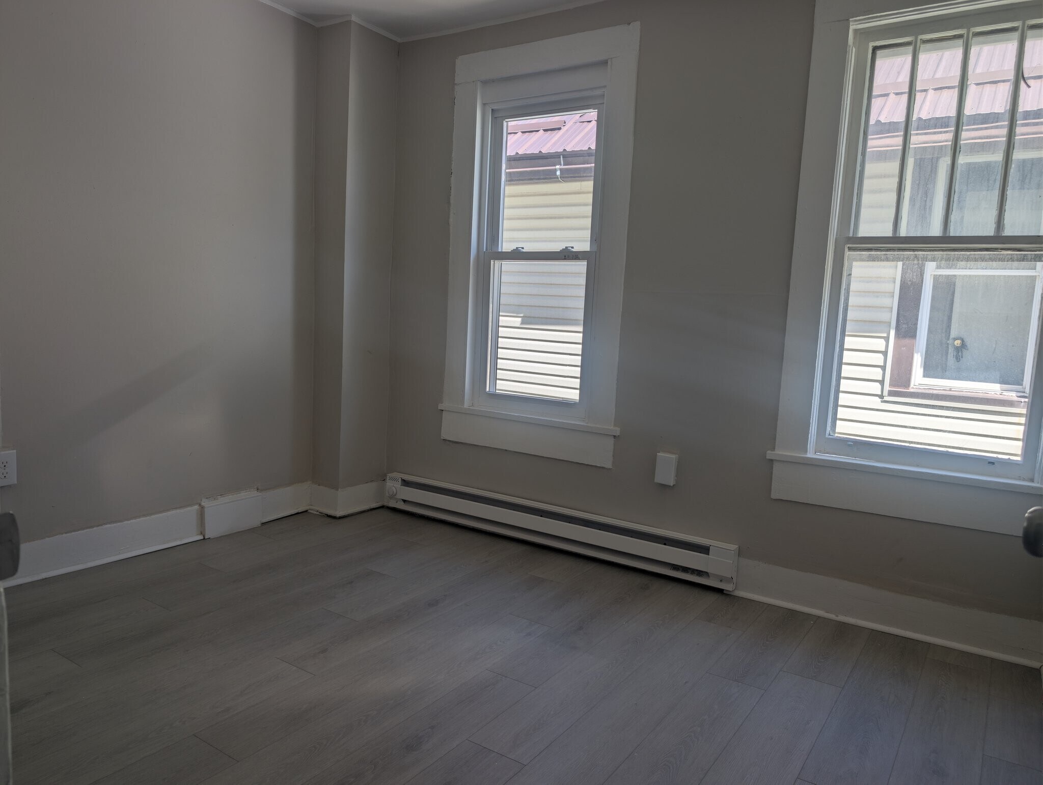 Building Photo - 502 Marion St