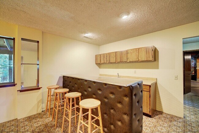 Building Photo - 3Bd/2.75Ba Maple Valley House