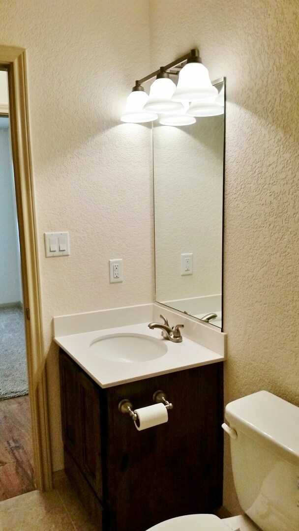 Building Photo - 3 Bedroom 2 Bathroom Georgetown Home