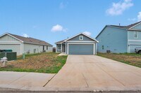 Building Photo - Charming 3 Bed 2 Bath Home in Mission Del Lago