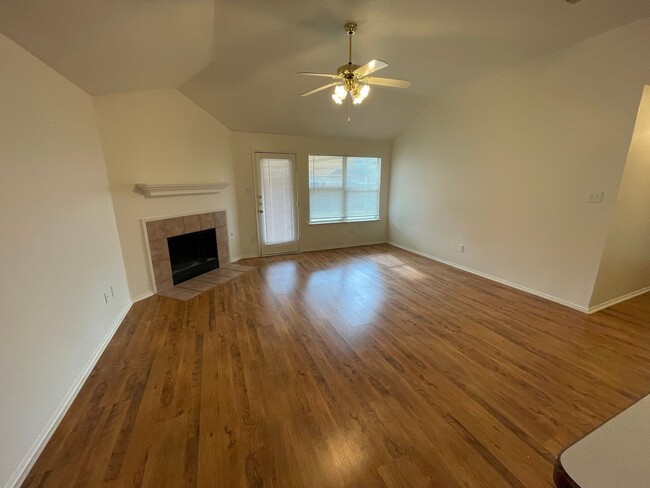 Building Photo - Nice Single Story Home in Eagle Mtn ISD with community pool