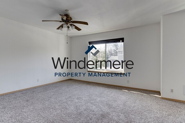 Building Photo - *Half Off First Month's Rent* 2 Bed 2 Bath...