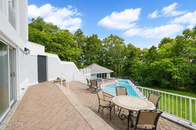 Building Photo - 401 Overlook Dr