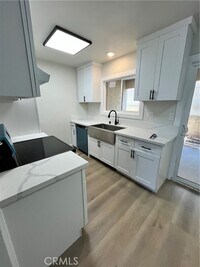 Building Photo - 2007 Huntington Ln