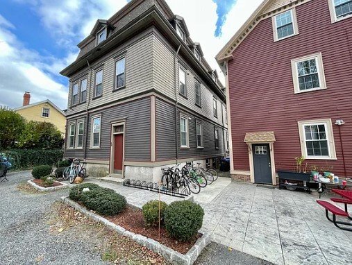 Building Photo - 68 John St