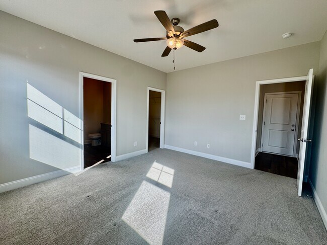 Building Photo - 15 Jones Crk Ln