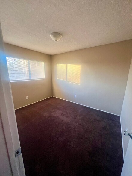 Building Photo - 2501 Bishop Dr