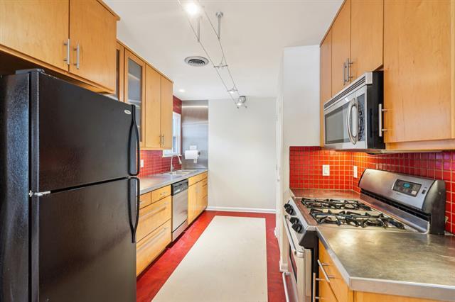 Building Photo - 4244 Skillman St