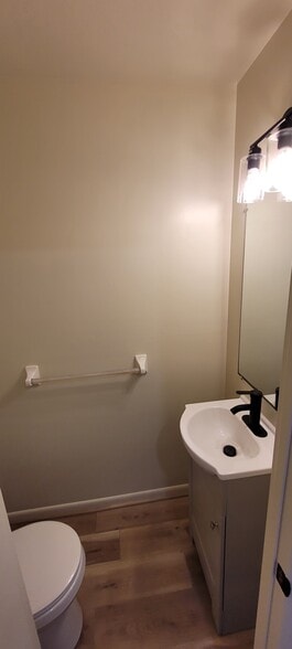 Powder Rm - 515 Welsh Rd