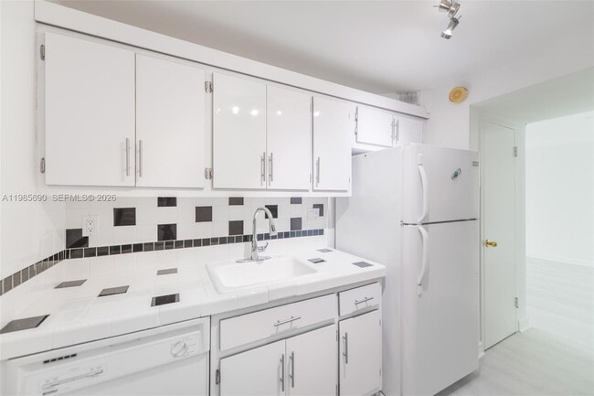 Building Photo - 1865 79th Street Causeway