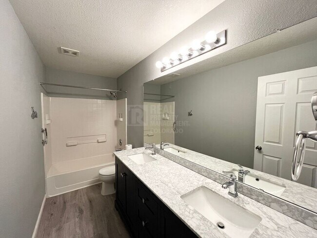 Building Photo - 18744 Burlington Pl