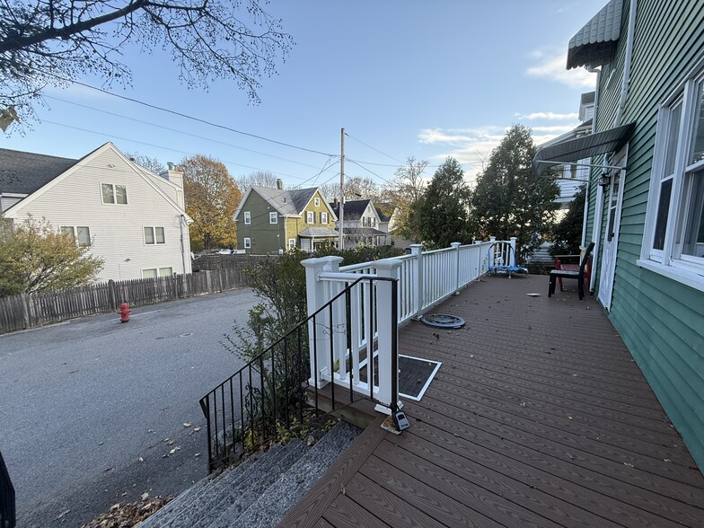 Building Photo - 1 Nelson St