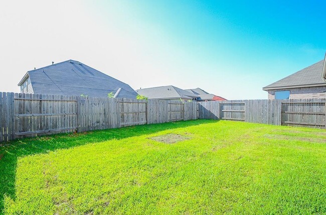 Building Photo - 4423 Ashberry Pine Ln