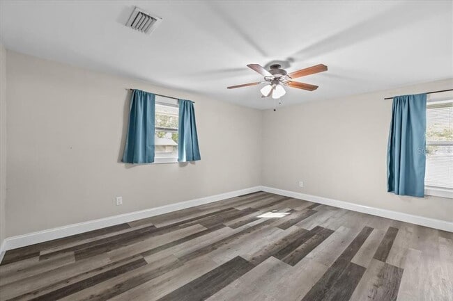 Building Photo - 4805 Cooper Rd